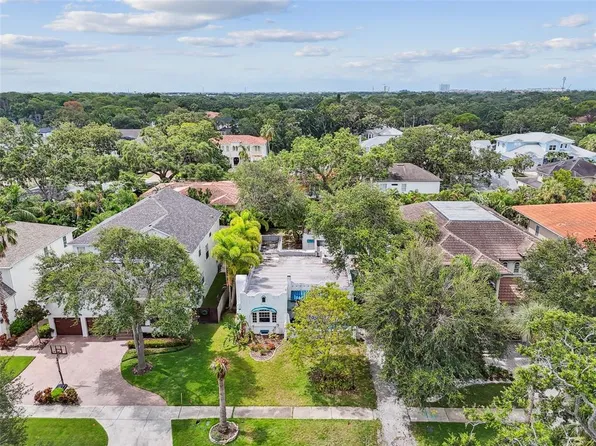 4616 W Lamb Ave, Tampa, FL 33629