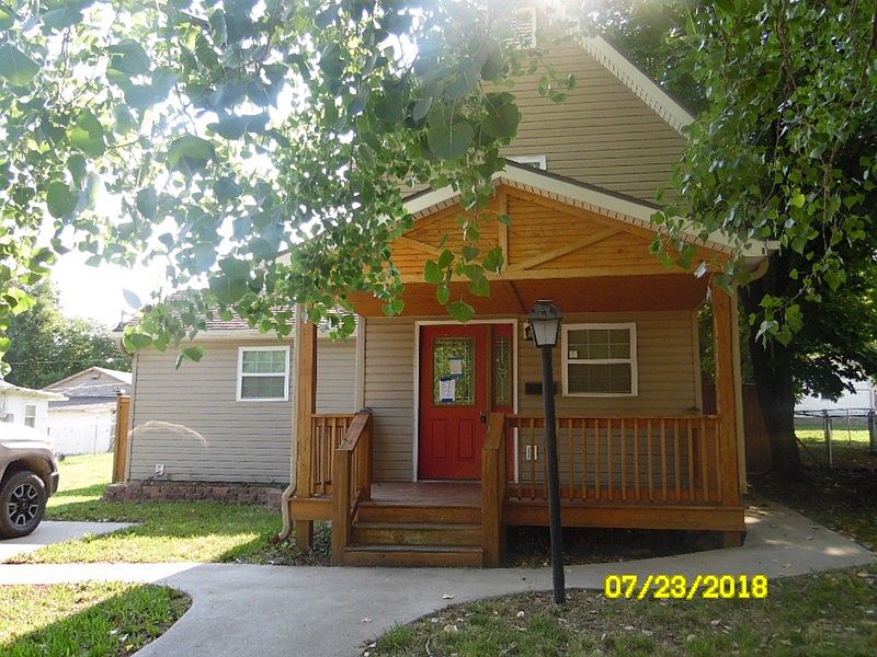 1st image of 621 S Margrave St