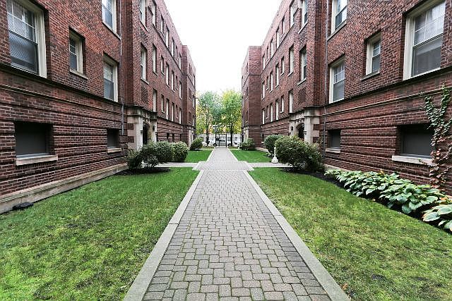 1st image of 3265 W Wrightwood Ave #W3