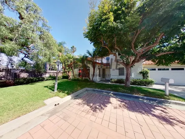 207 La Costa Ct, Costa Mesa, CA 92627