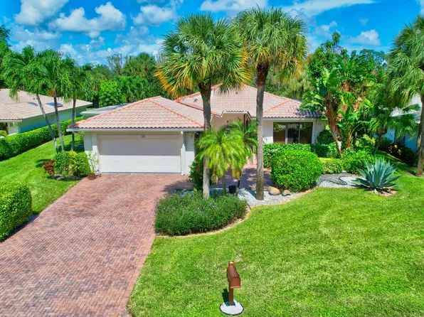 40 Hampshire Lane, Boynton Beach, FL 33436