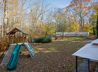 15 Laurel Hill Rd, Miller Place, NY 11764