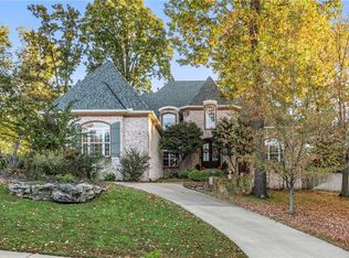 205 Ridgefield St, Bentonville, AR 72712