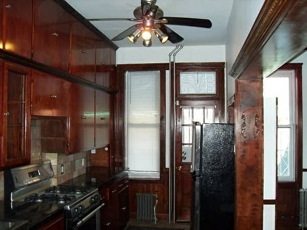 1st image of 377 Weirfield St