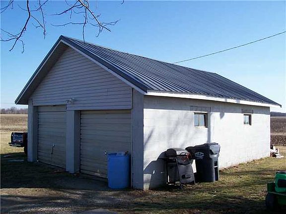 5th image of 10033 E Pratt Rd