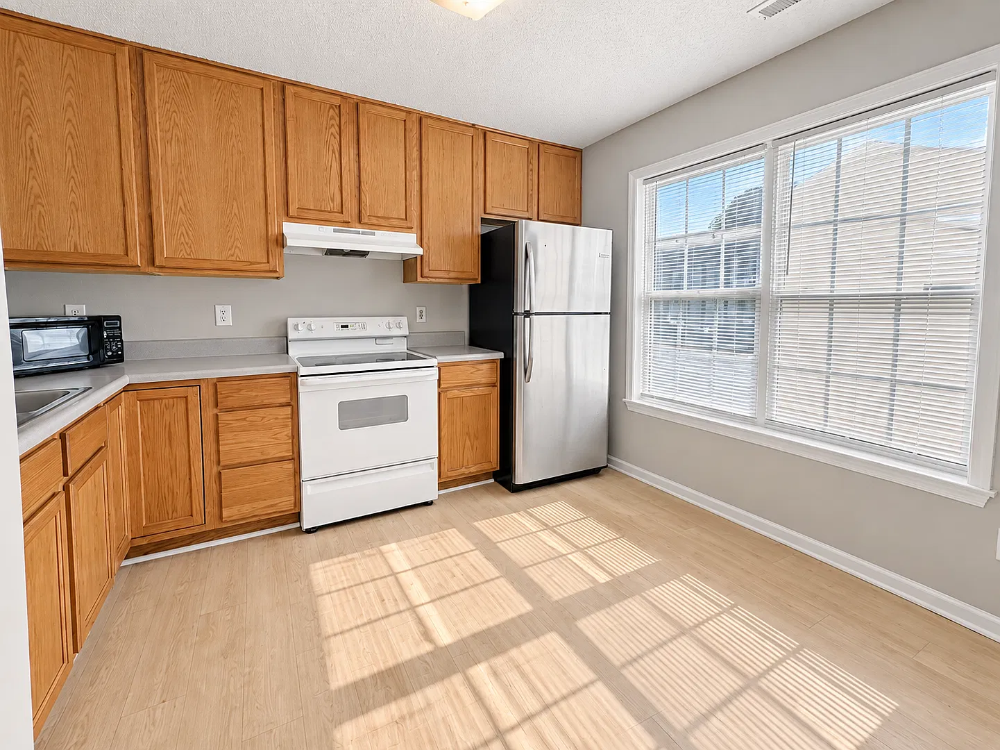 Quiet, Tucked-Away Townhome — Photo 2