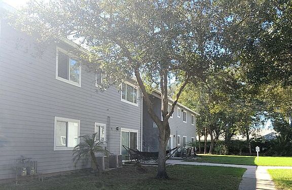 4th image of 1050 Wayne Ave APT 34