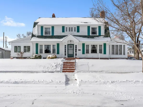 527 N State St, Kendallville, IN 46755