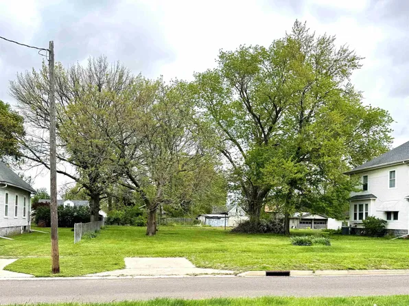 614 E Main St, Havana, IL 62644