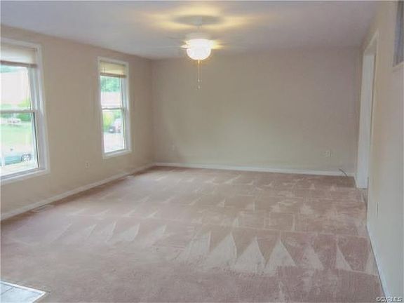 4th image of 6131 Manuel Ct