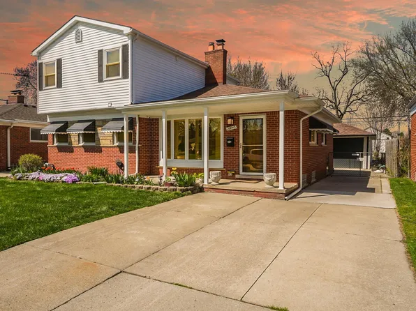20843 Bayside St, Saint Clair Shores, MI 48081