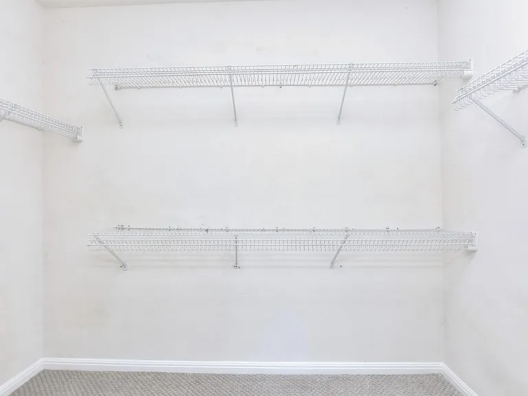 508 Texas Dr — Photo 14