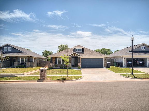 5th image of 2324 Roca Dr