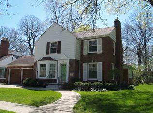 13157 Ludlow Ave, Huntington Woods, MI 48070