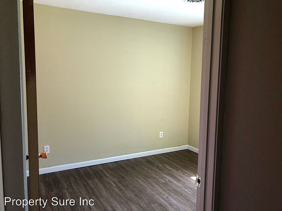 3rd image of 260 E Church St APT 102