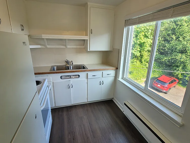 1400 Queen Anne Ave N #202 — Photo 7