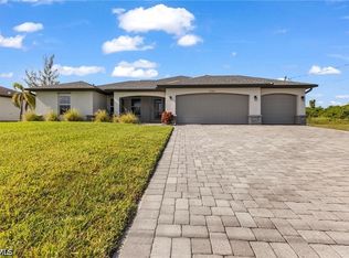 2926 NW 25th St, Cape Coral, FL 33993