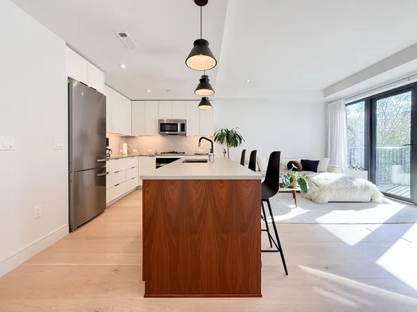 1 Nevins Hill Way #406, Brighton, MA 02135