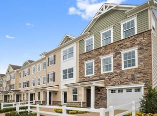 1402 Hights Farm Rd S, Monroe Township, NJ 08831