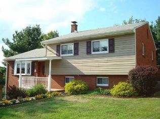 421 Sequoia Dr, Pittsburgh, PA