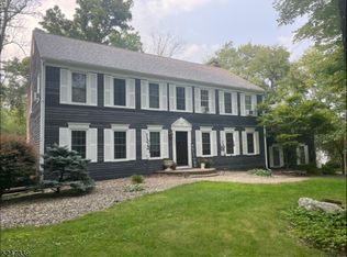 150 W Springtown Rd, Long Valley, NJ 07853