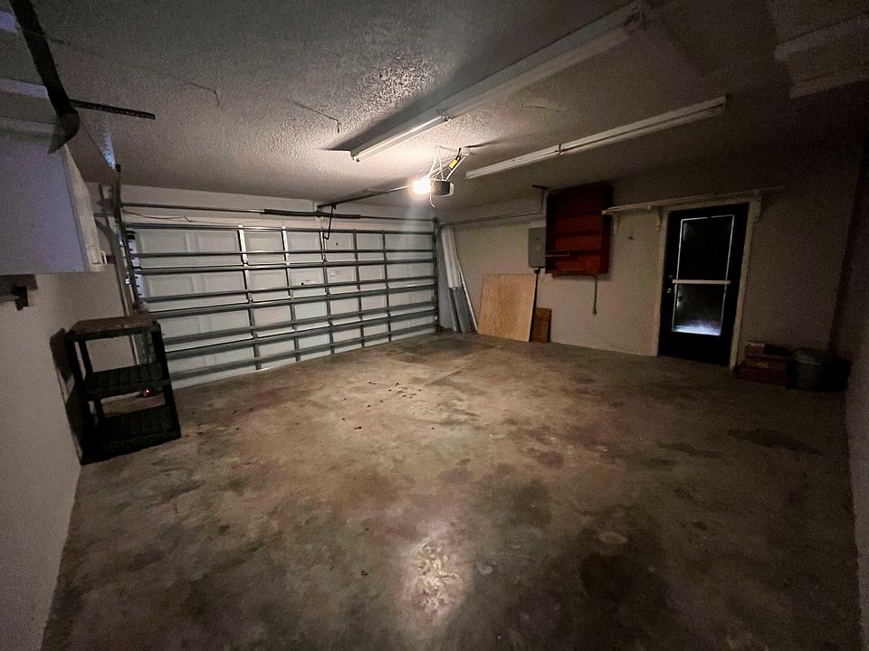 1st image of 1502 SE 21st Ter