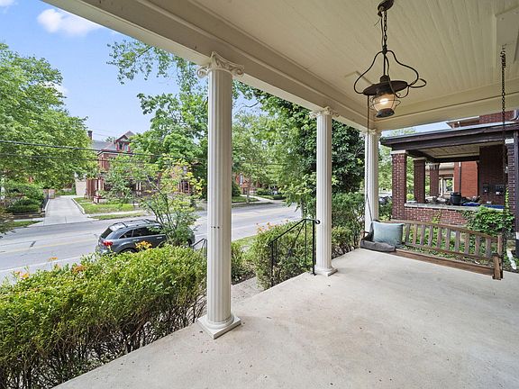 3rd image of 1220 Neil Ave