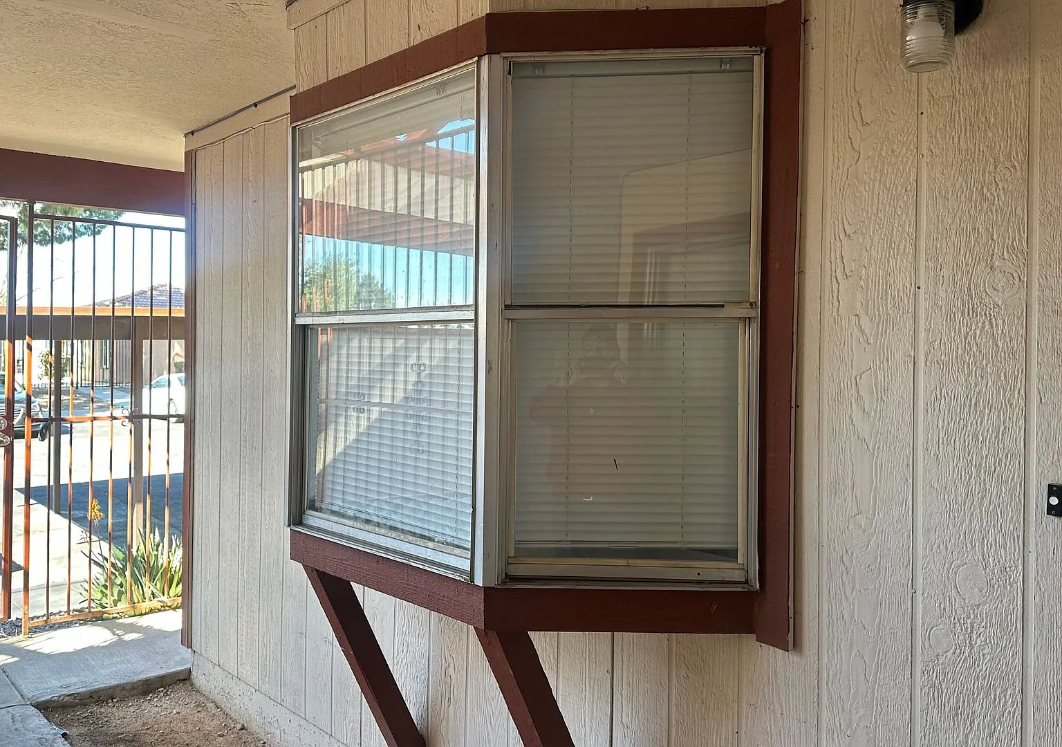 One Bedroom One Bathroom Apartment Available For Rent — Photo 4