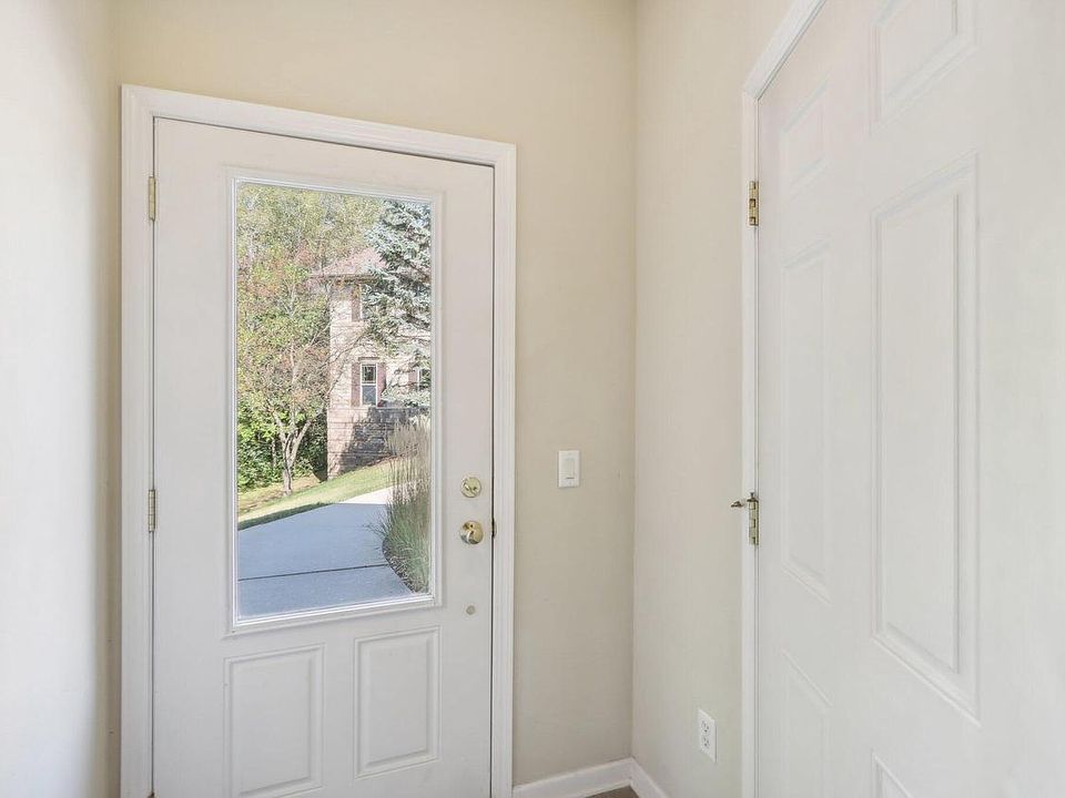 Woodlake Village 8695 S Deerwood Ln Franklin WI Zillow