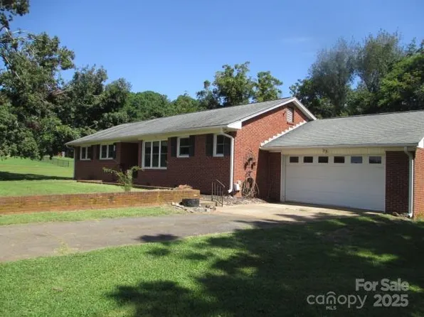 2178 Tryon Courthouse Rd, Bessemer City, NC 28016
