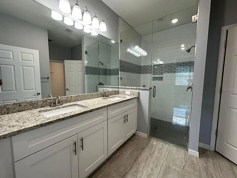 117 W Murphy St — Photo 25