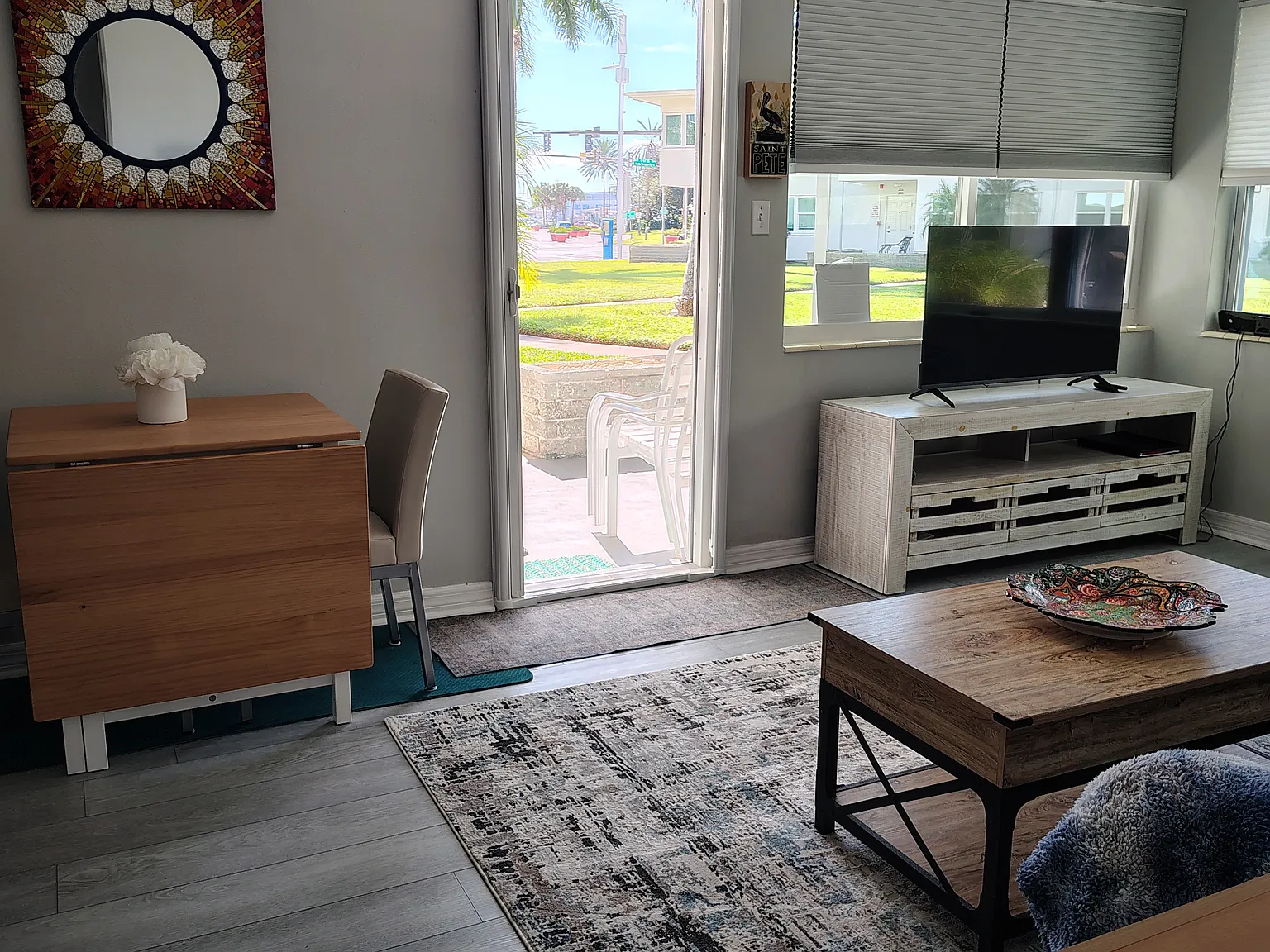 2 bed, 640 sqft, $1,850 — Photo 4
