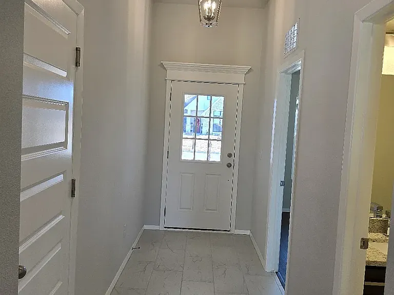 12462 S Maplewood Ave — Photo 7