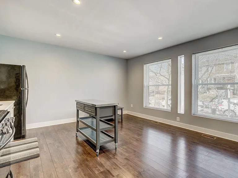 2-1605 F St NE #2 — Photo 23