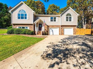 4189 Hemingway Dr, Hickory, NC 28601