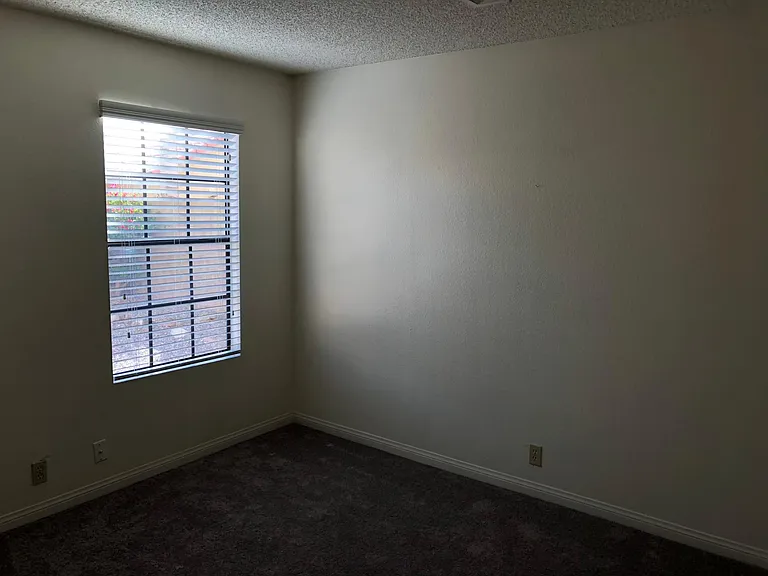 4435 E Amberwood Dr — Photo 10