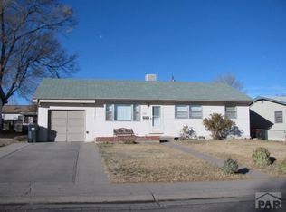 2003 Lynwood Ln, Pueblo, CO 81005