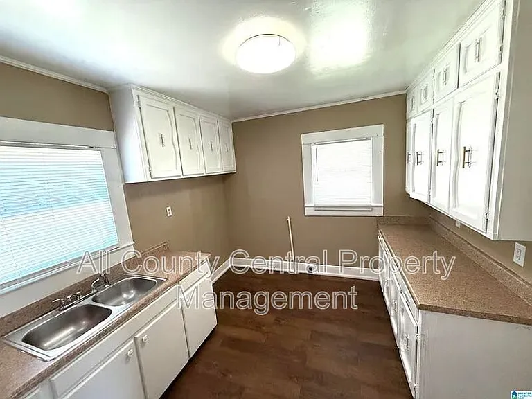 1400 Gulfport St — Photo 4