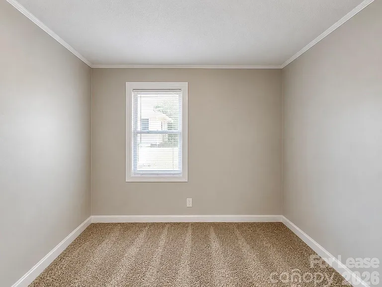 515 Burlington Ave — Photo 6