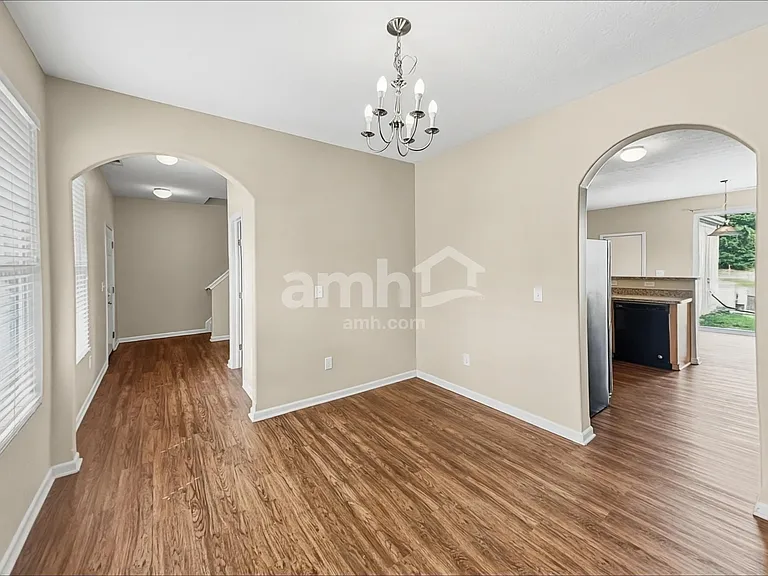 7266 Rondeau Dr — Photo 6