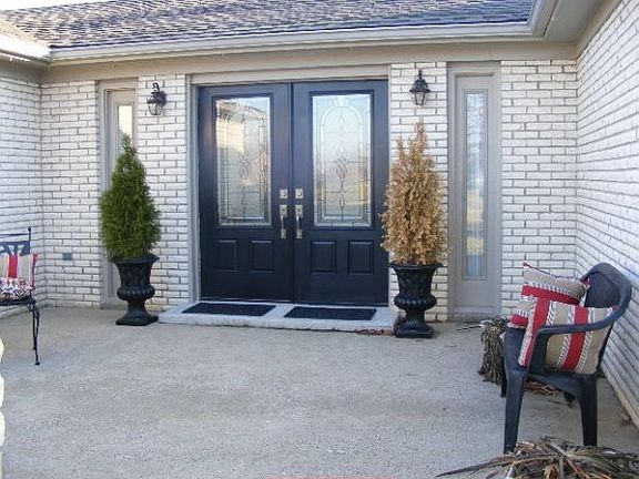 2nd image of 733 James Ln