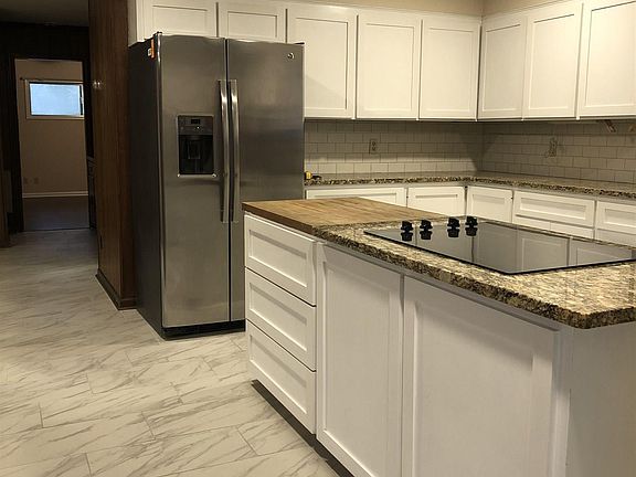 4th image of 3606 Forsythe Ave