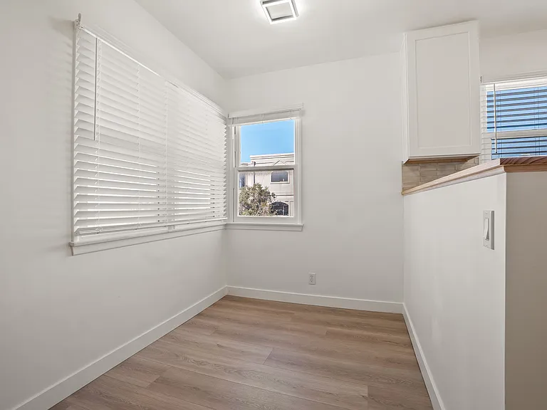 2540 Hermosa Ave — Photo 14