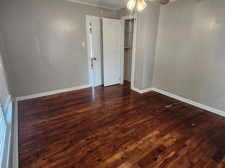 311 E Narroway — Photo 13