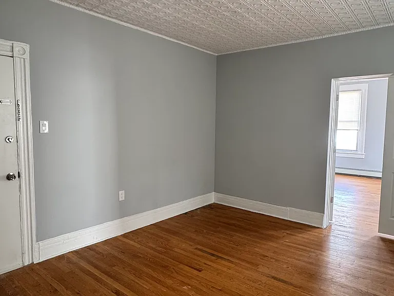 500 N 3rd St #2 — Photo 4