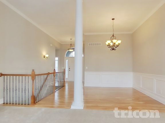 3rd image of 1446 Brompton Ln
