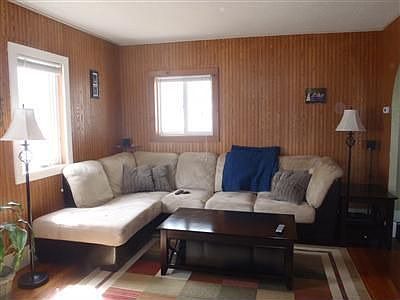 3rd image of 605 6th St