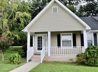 900 Ridge Crest Ct, Macon, GA 31204