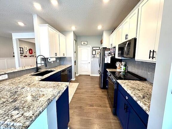 4th image of 299 Mannaseh Dr W