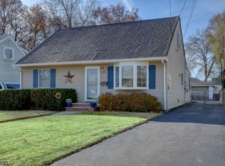 28 Central Ave, Pompton Lakes, NJ